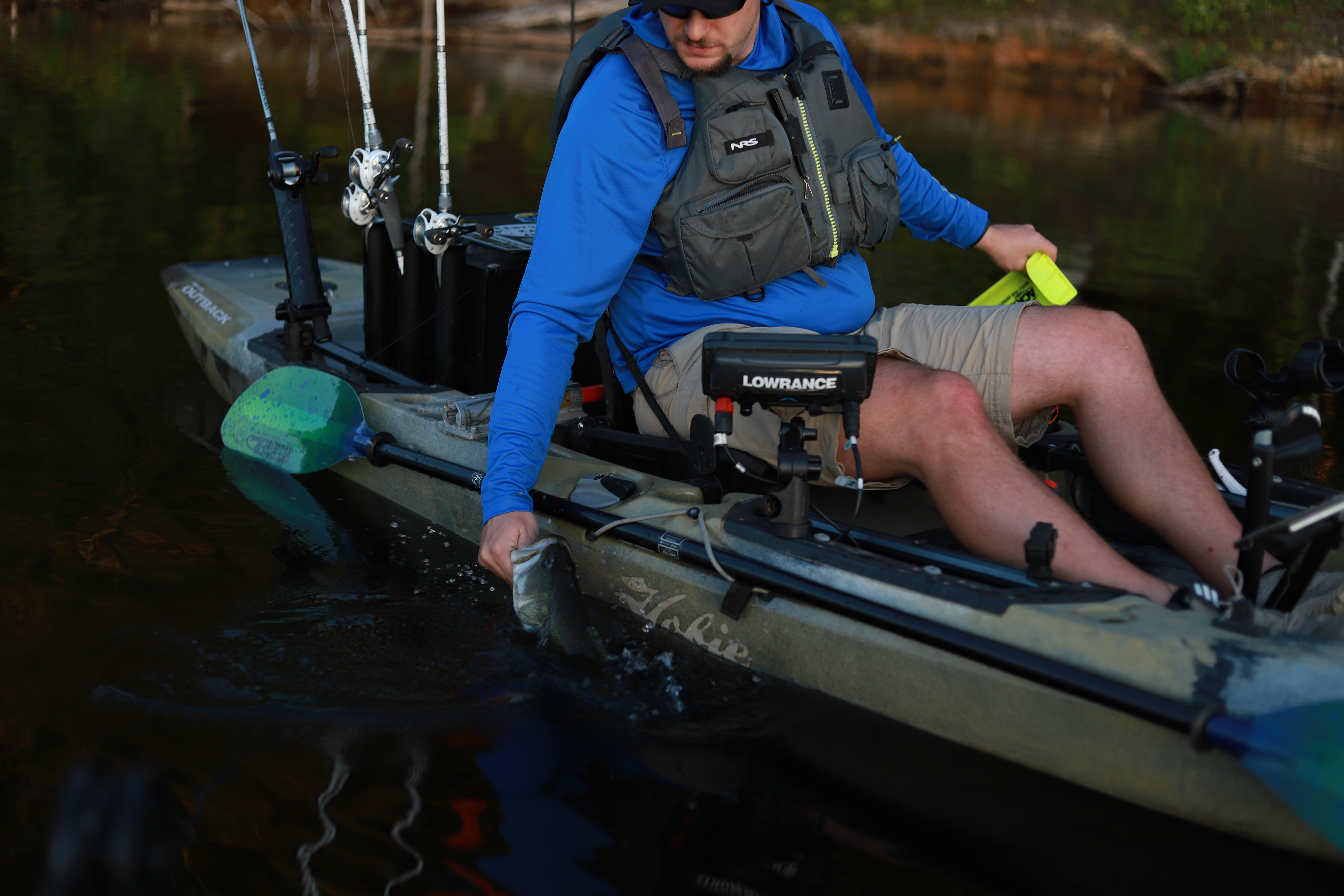 Joey Hobie Outback with Yakattack lowrance fish finder mount