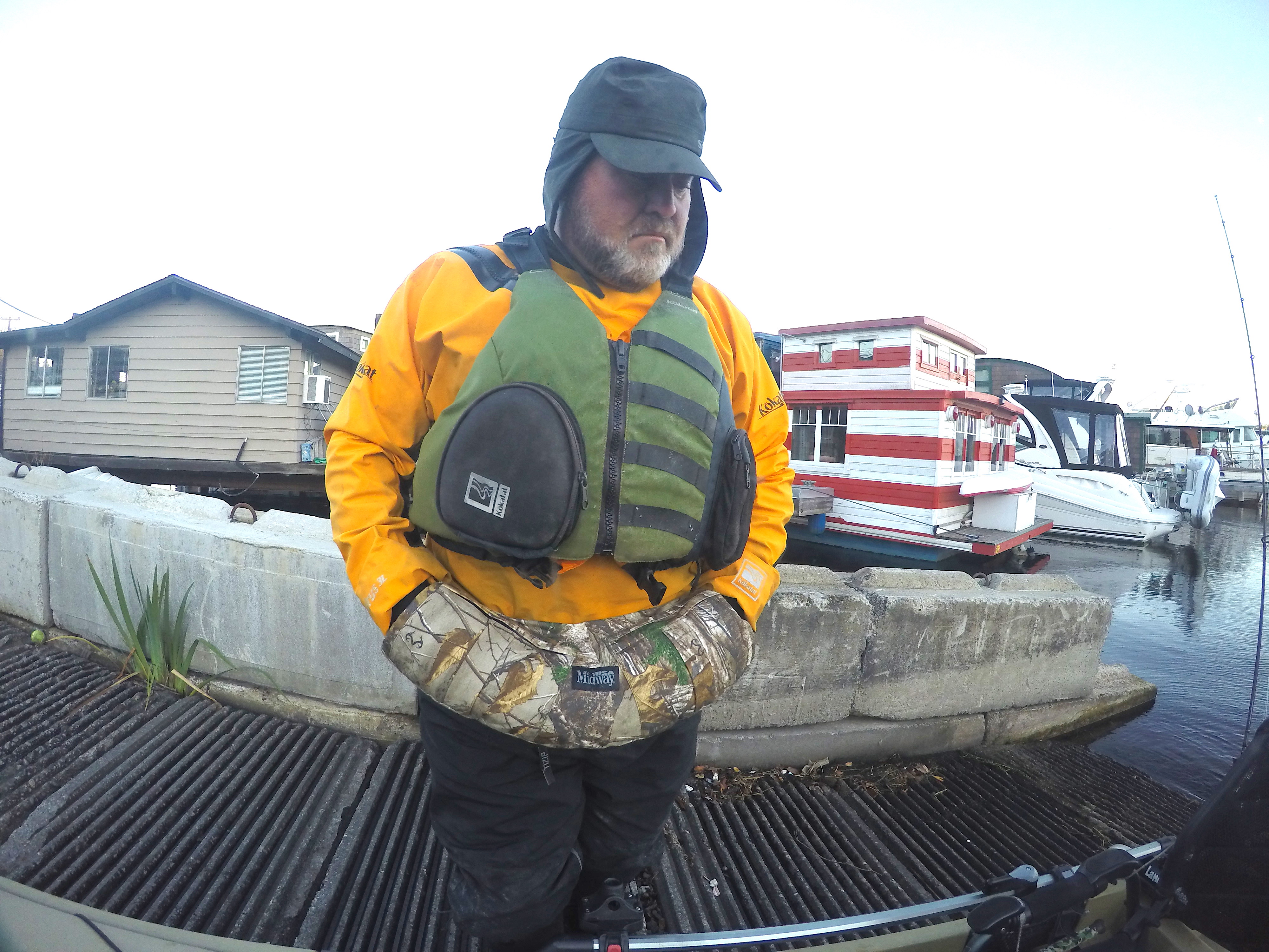 Staying Warm While Kayak Fishing